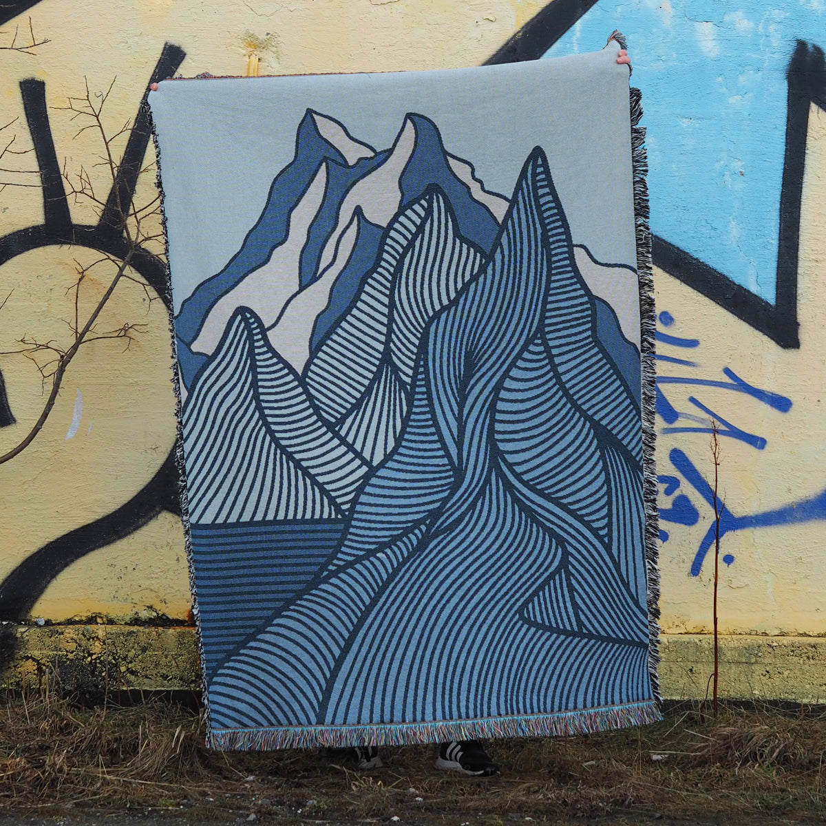 BLÅ FJELL veggteppe